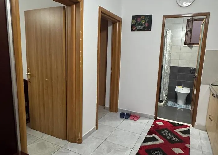 Cozy Corner Flat شقة تيرانا